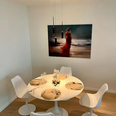 Deluxe La - Oosteroever Apartment