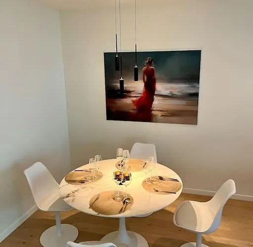 Deluxe La - Oosteroever Apartment