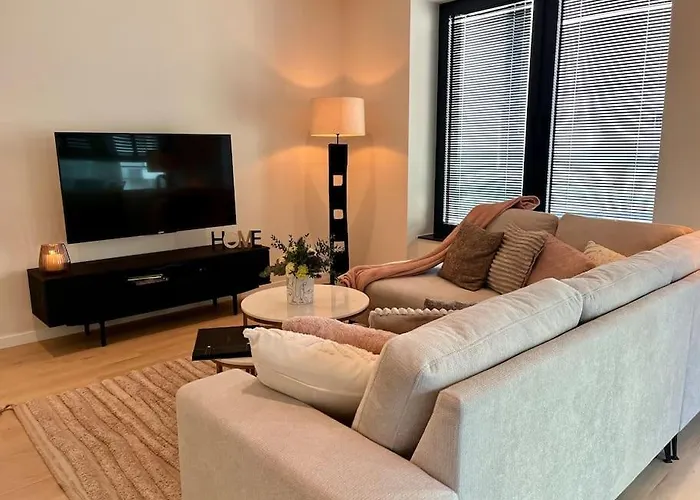 Deluxe La - Oosteroever Apartment *