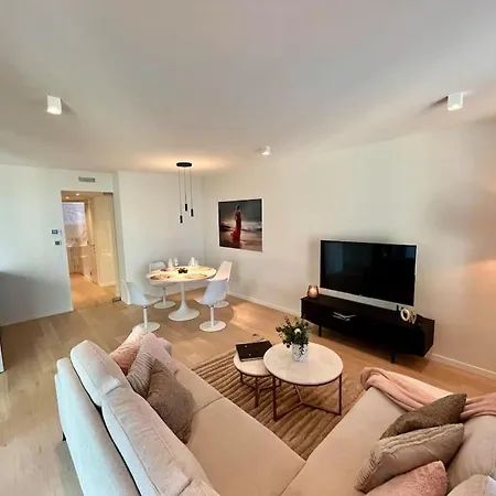 Deluxe La - Oosteroever Oostende