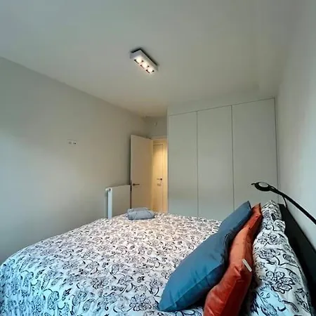 Deluxe La - Oosteroever Oostende